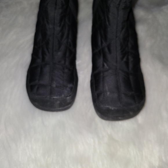 OYF (On Your Feet) S.8 M Black Quilted Boots - Picture 9 of 9